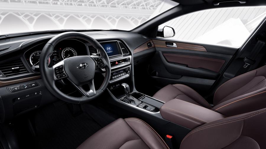 Торпедо Hyundai Sonata (LF) 2017 года  (KR) (фото 4 из 5)
